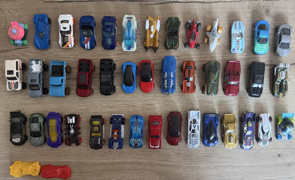 Auta HOT Wheels zestaw 41 sztuk
