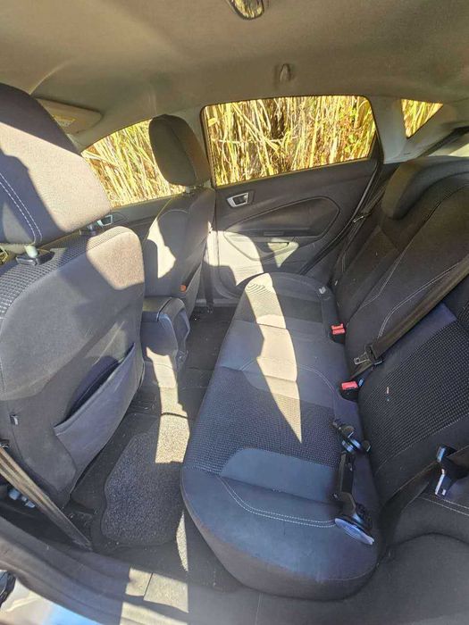 Carro de Ford Fiesta 1.5T manual — photo 2