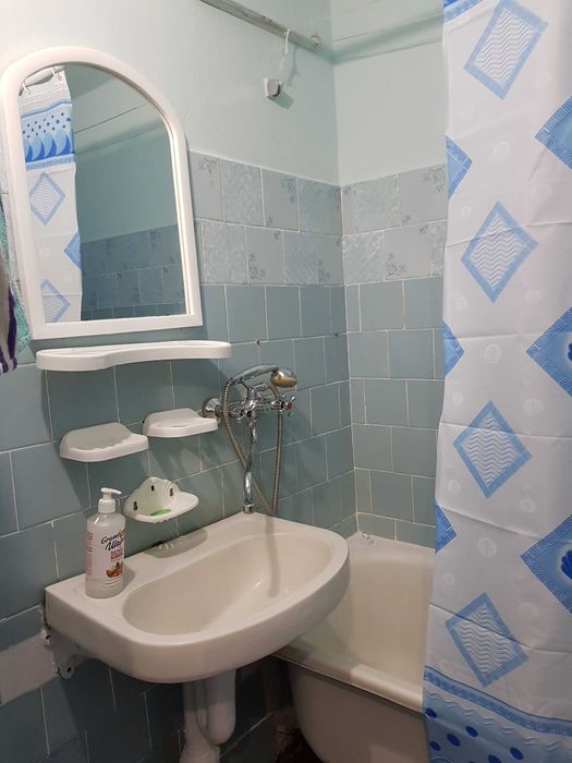 1-но комнатная квартира посуточно (ул. Бєлова)