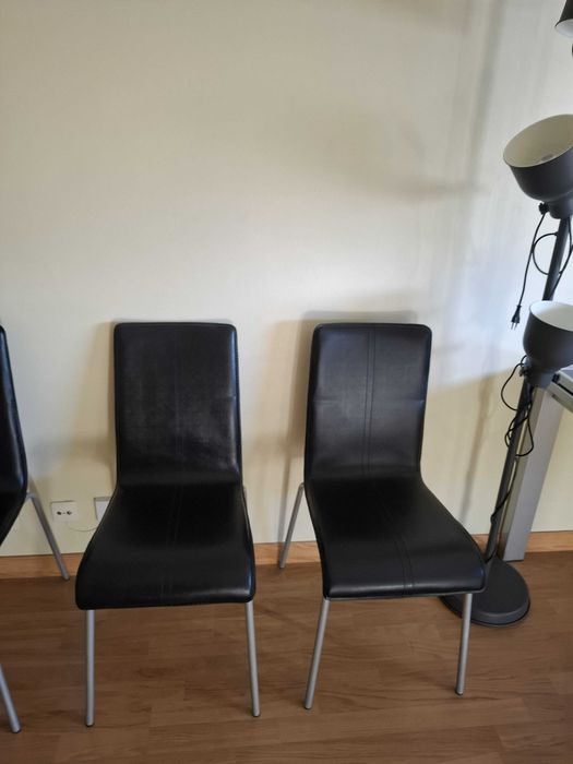 Mesa de cozinha extensível e 6 cadeiras