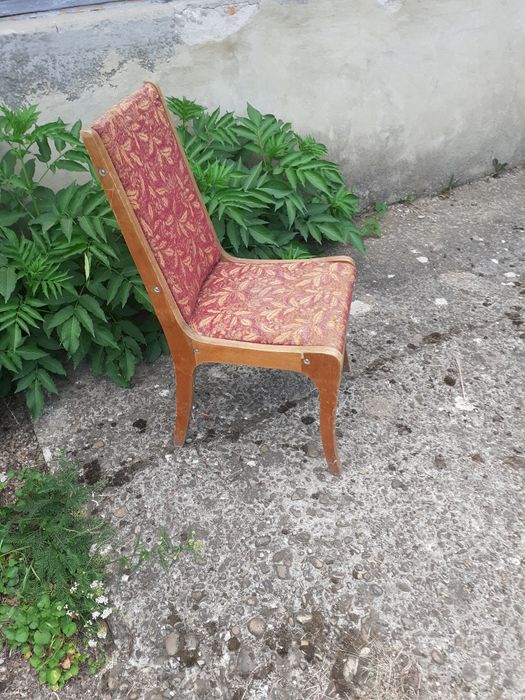 Вінтажні стільці (ресайклінг)