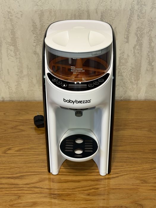 Машина для приготування суміші Baby Brezza