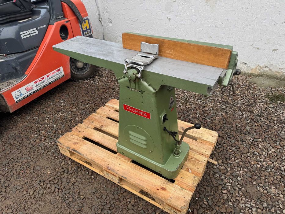 Strugarka wyrówniarka FROMMIA 146 mobilna