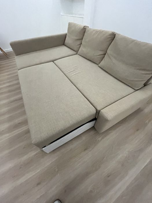 Sofa cama com chaise longue IKEA Friheten, cor Bege