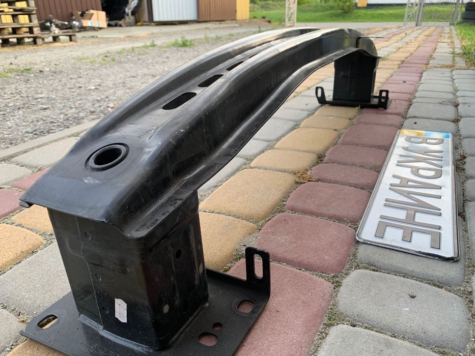 Усилитель переднего бампера шкода октавия А7 Skoda Octavia A7 разборка