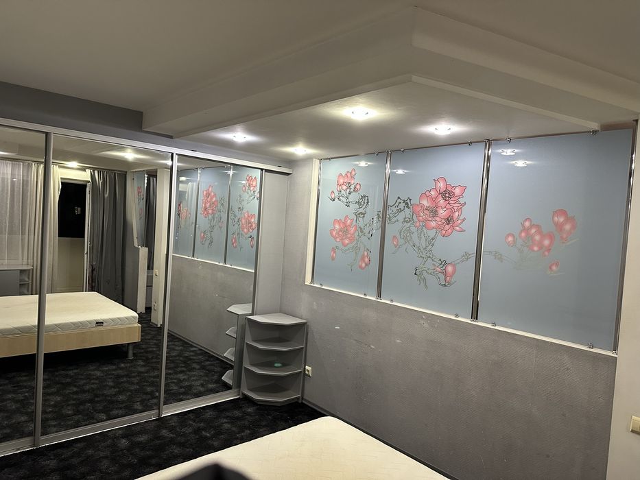 Продам 2-х комнатную квартиру власник