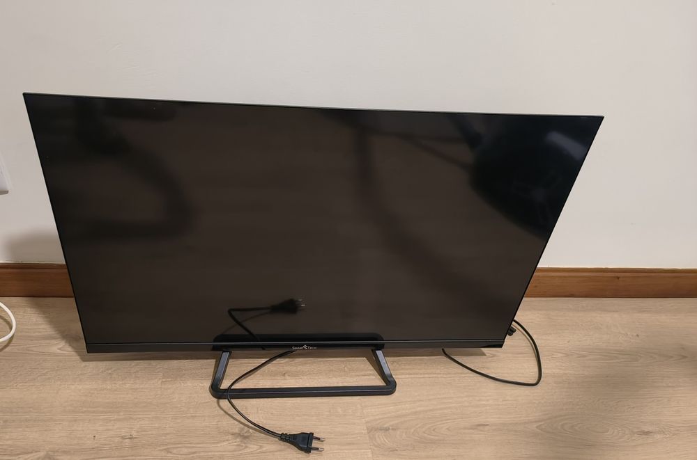 TV SMART TECH 32 + Mi TV Stick (Xiaomi Android ) com comando