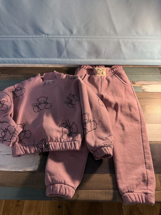 Теплий костюм на дівчинку 98-104