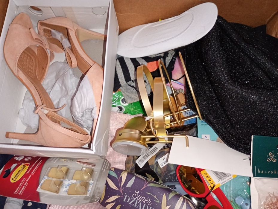 Karton mix biedronka action inne S278