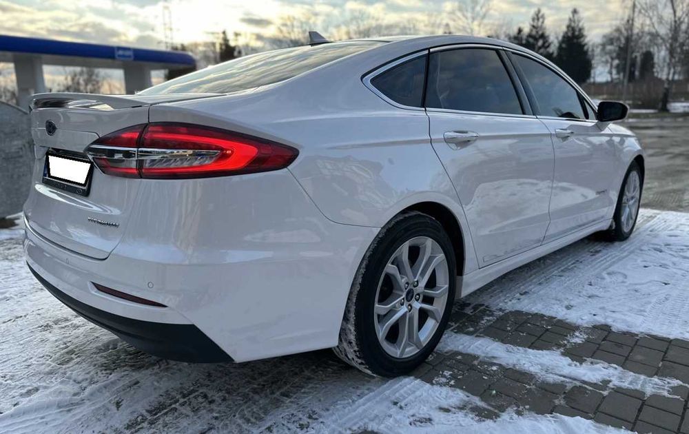 Аренда авто 5000грн Гібрид Fusion Camry Prius оренда под такси джета