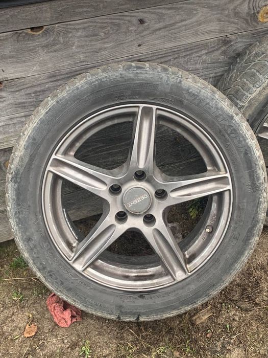 Продам титани  на 16 з ризиною 4 шт