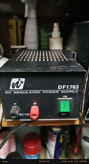 Vendo fonte de alimentação / transformador CC regulado modelo DF1763