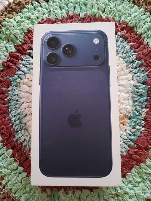 Iphone 17 Pro Max na caixa, nunca aberta. Selado + fatura original.