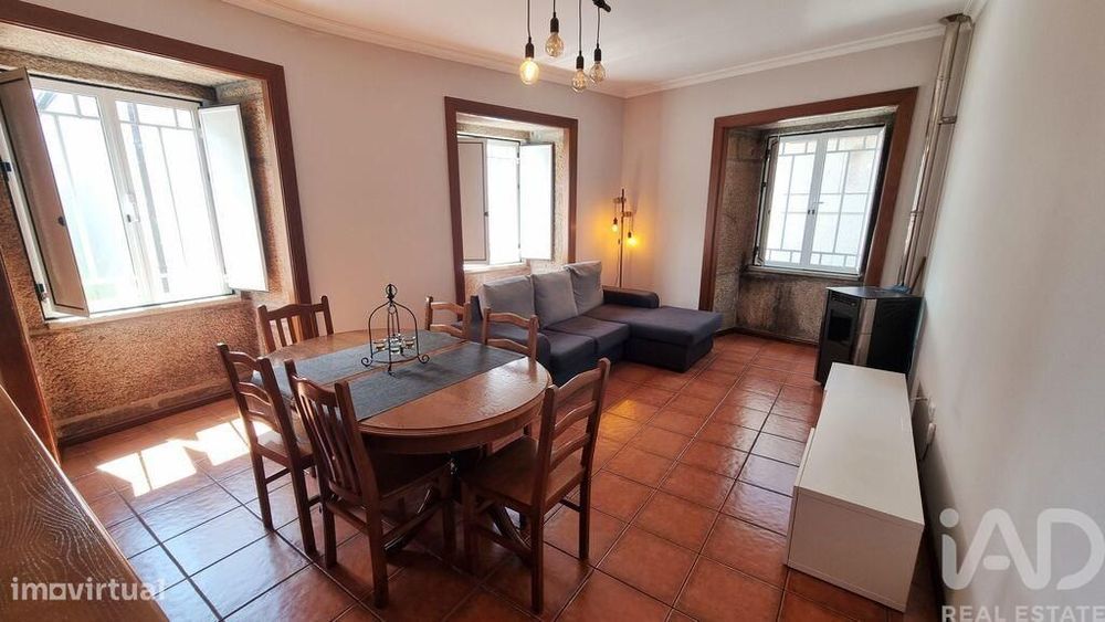 Moradia bi-familiar T2 em Celorico e Vila Boa do Mondego