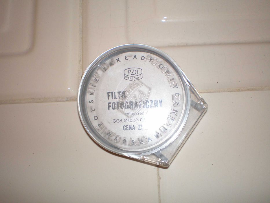 Sprzedam filtr fotograficzny żółto średni GG6 M40,5x0,5, używany.