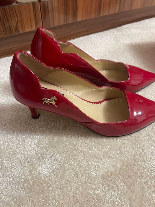 Sapatos cavalinho novos