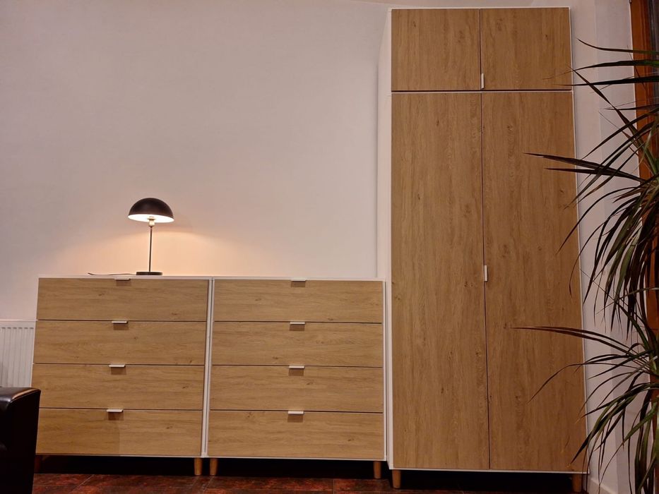 Szafa Vox wys 230cm, stan bardzo dobry