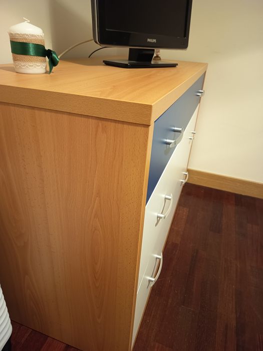Mobília de quarto em muito bom estado praticamente nova com pouco uso