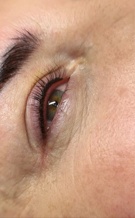 Пудрові брови, акварельні губи, міжвійка