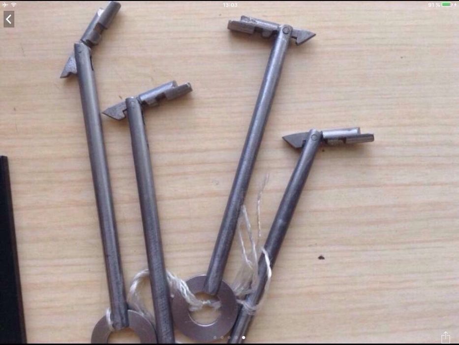 Замок накладной не серийный .