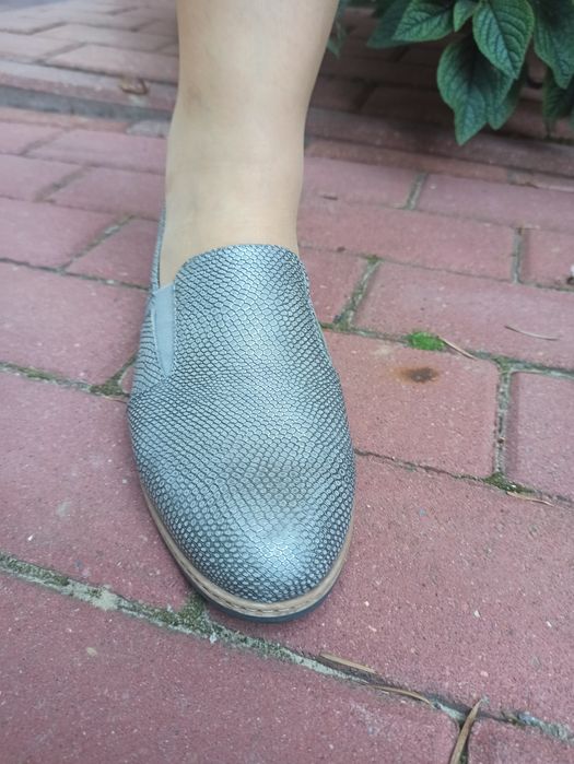 Skórzane buty z motywem skóry krokodyla , rozmiar 39