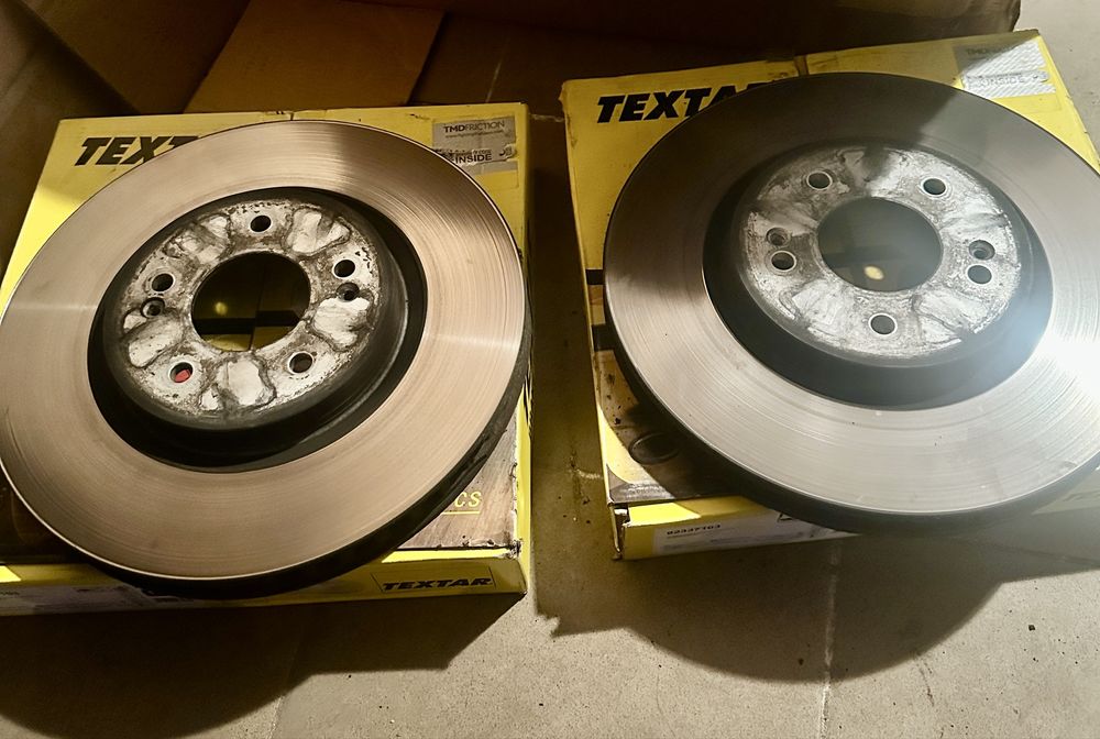 Передні гальмівні диски 325х30мм Textar 92337103 (Tucson NX4 або інші)