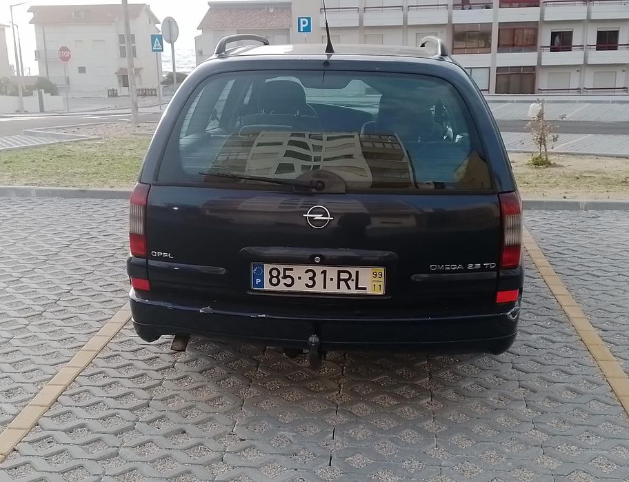 Opel Omega Caravan 2.5 TD