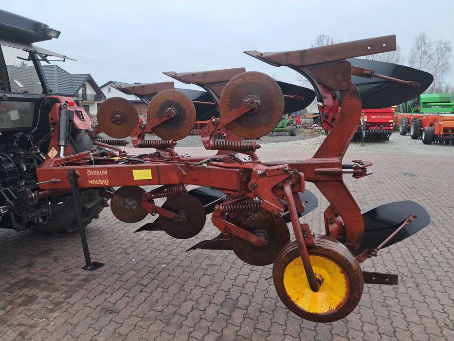 Plugi obrotowe trzy skibowe Overum Kverneland