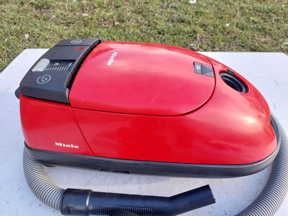 Odkurzacz miele 1500W