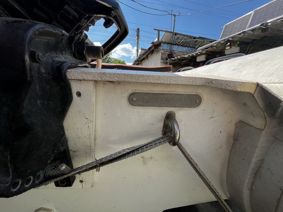 Лодка моторная RIB с мотором и лафетом катер човен