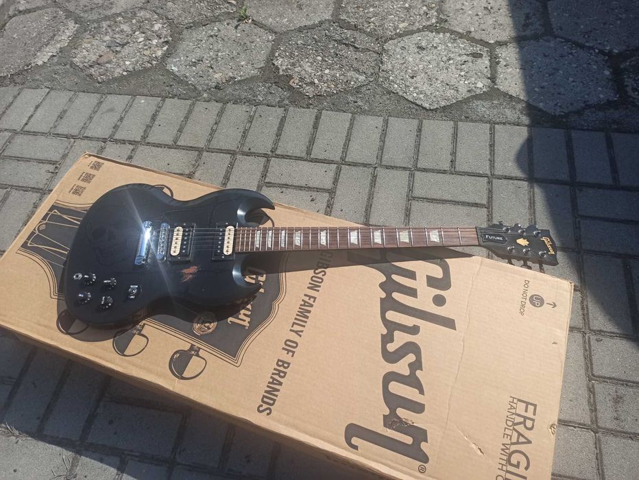 Gibson SG Future