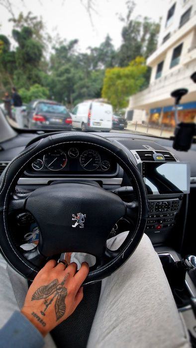Peugeot 407 — fotografia 8