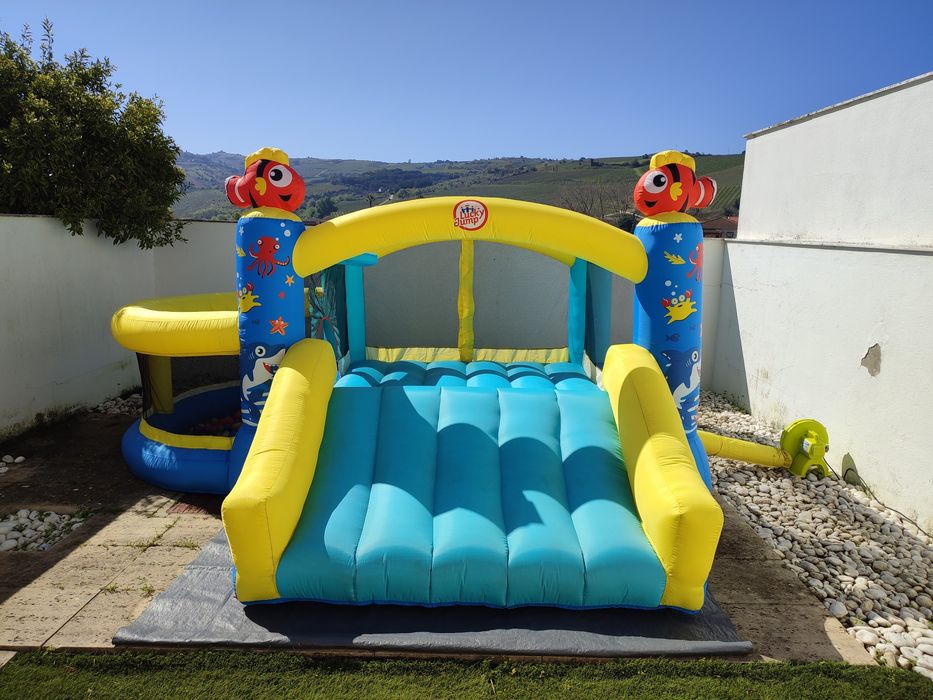 Aluguer de Insufláveis e trampolim