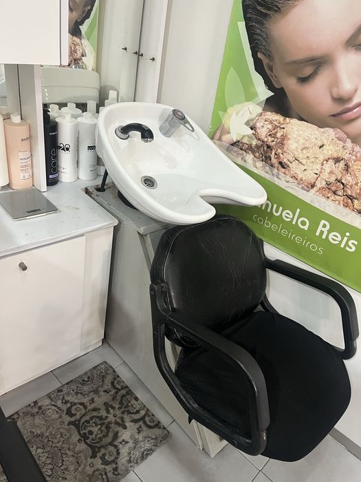 Movel com 2 rampas de lavagem de cabeleireiro