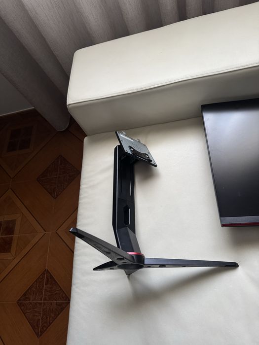 Monitor Gaming Curvo AOC 27” 0,5Ms 240Hz Com Suporte Como Novo