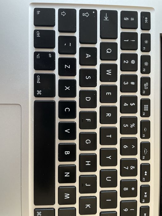 Macbook Pro i5 16GB RAM