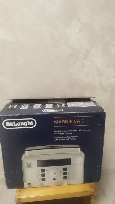 Кавова машина DeLonghi 
Ручне (панарелло)
Тип кави
Зернова
Мелена