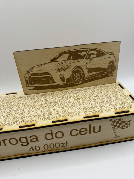 Skarbonka wykreślanka prezent dla chłopaka auto