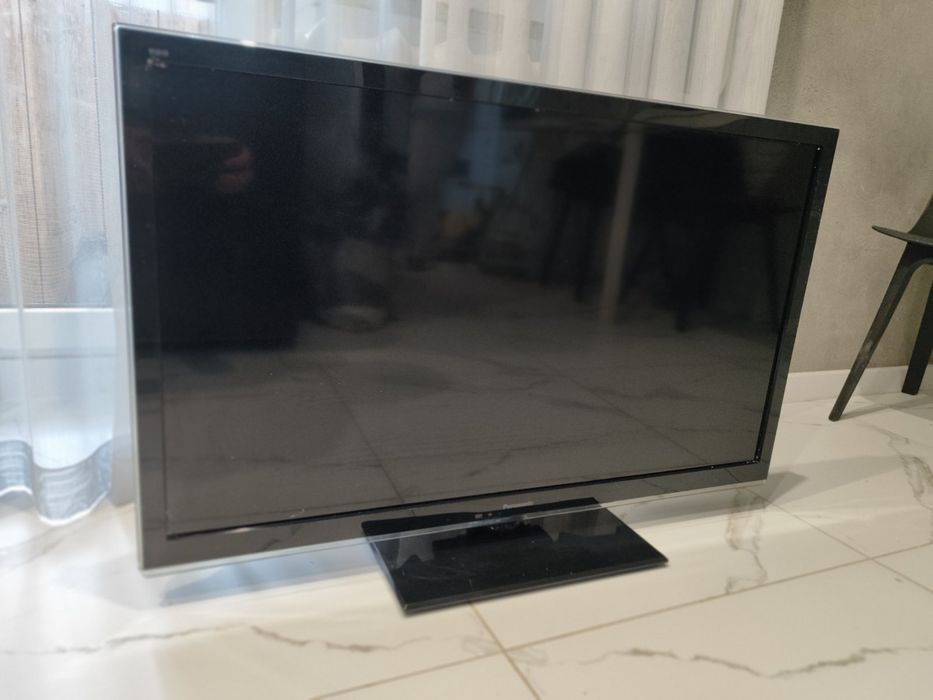 Продам робочий телевізор panasonic