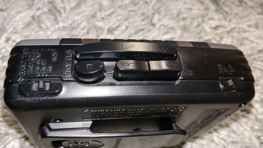 Walkman Panasonic RQ-V65 Stereo Radio Player