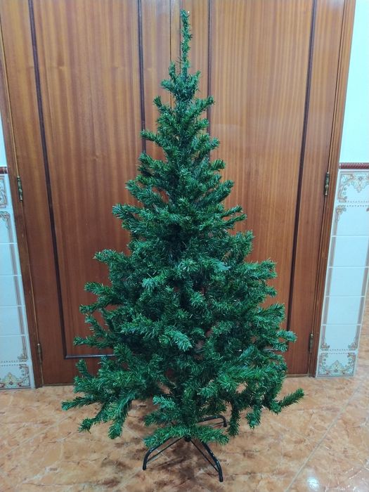 Árvore de Natal casa quarto apartamento vivenda escritório gabinete.
