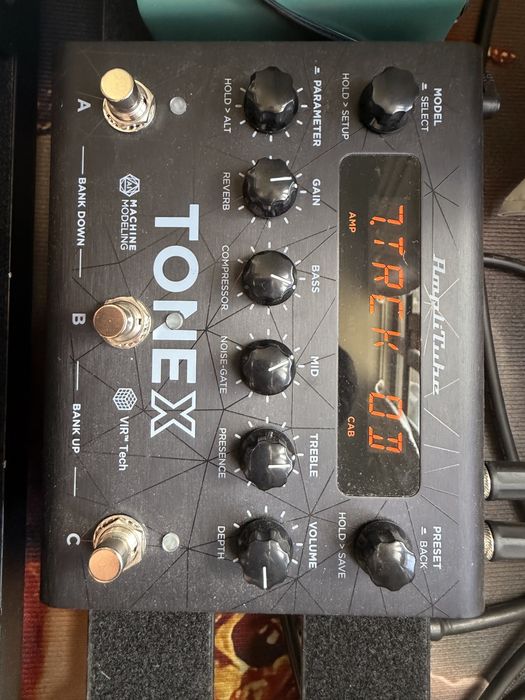 Tonex com Acessórios MIDI e Brown Sound 78/79