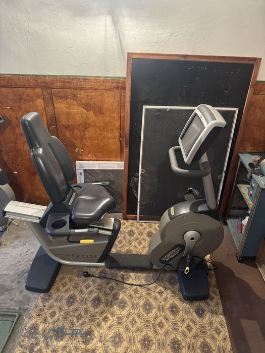 Велотренажер Technogym Recline Exite Ровер Велосипед Горизонтальний