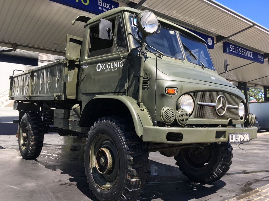 Camião Mercedes Unimog 404-113