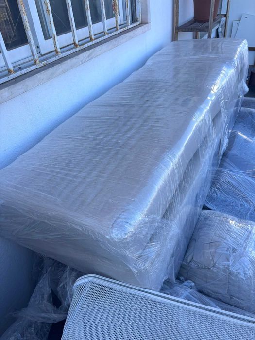 Sofa cama usado em bom estado mas com manchas