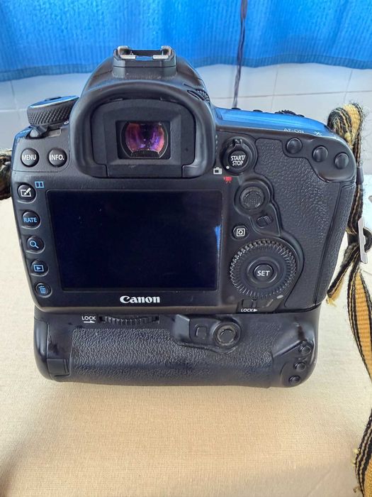 Canon D5 Mark IV + Objetiva Canon EF 24-105 f4 + Punho BG E20 + Memoria Sandisk Compact Flash Extreme Pro