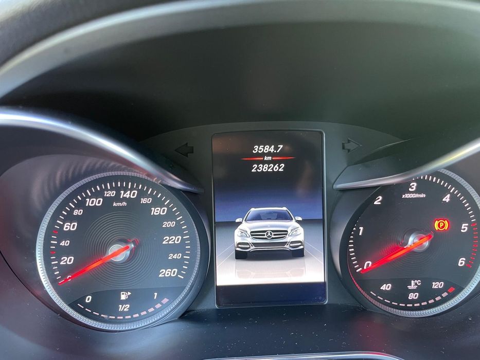 Mercedes Benz carrinha Classe C 220d