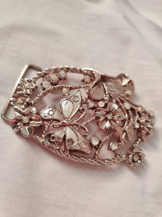 Klamra do paska srebrna kwiaty roślinny motyw