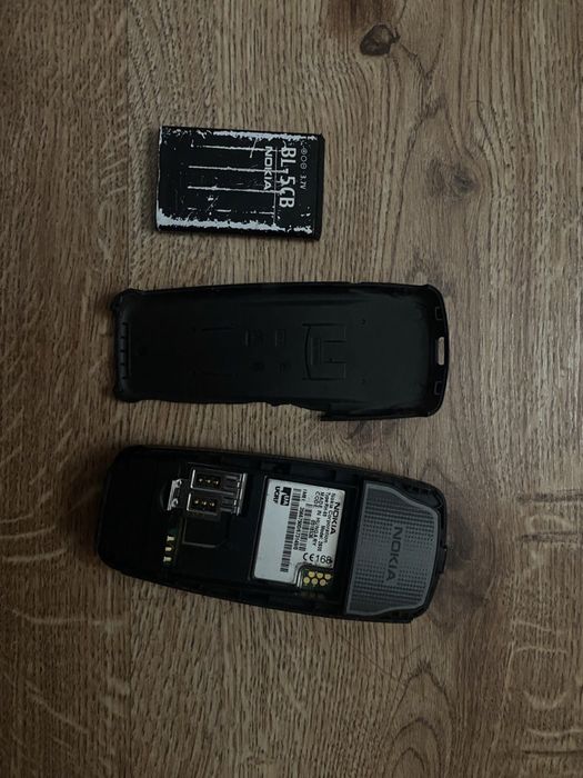 Мобільний телефон Nokia 2600