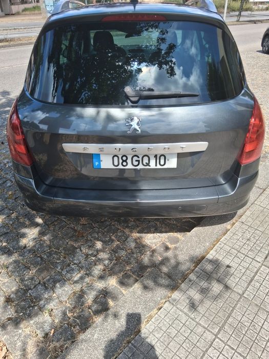 Peugeot  308 SW.